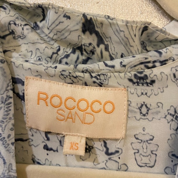 Rococo Sand - Picture 2 of 3